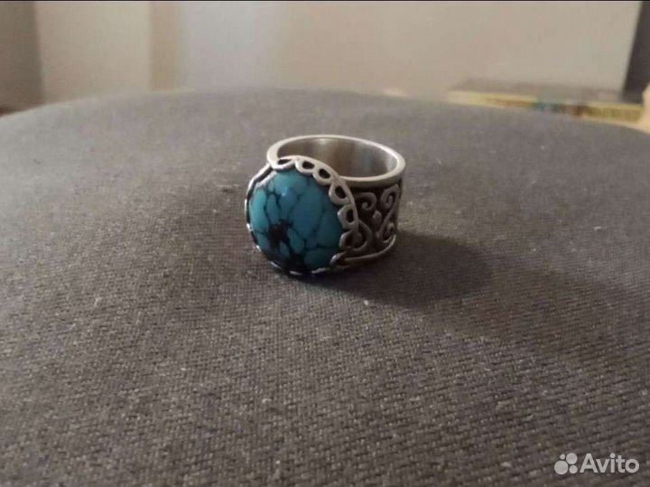 Серебряное кольцо