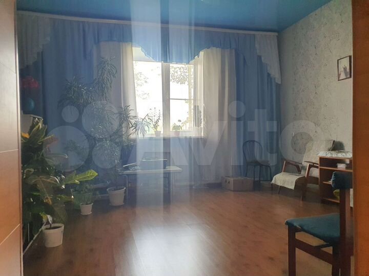 3-к. квартира, 72 м², 1/2 эт.