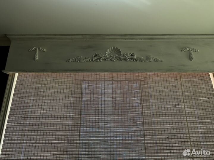 Карниз деревянный с рольшторами