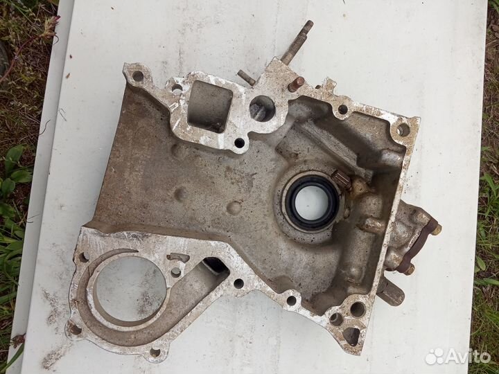 Крышка распределительных звездочек нижняя М-412