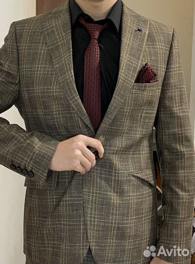 Мужской бордовый галстук