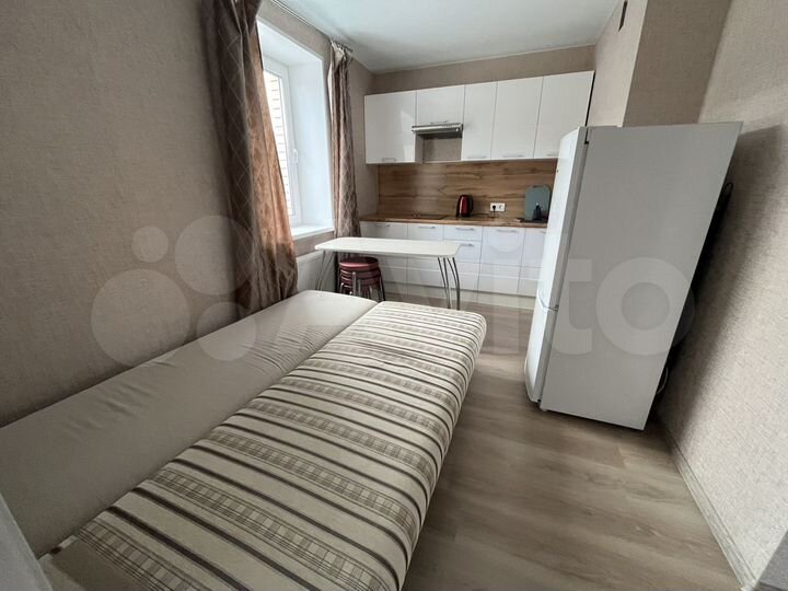 2-к. квартира, 60 м², 5/18 эт.