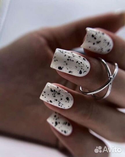 Маникюр педикюр