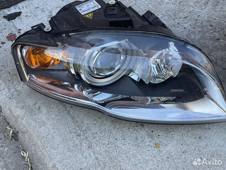 Фара оригинал ксенон всборе Ауди а 4