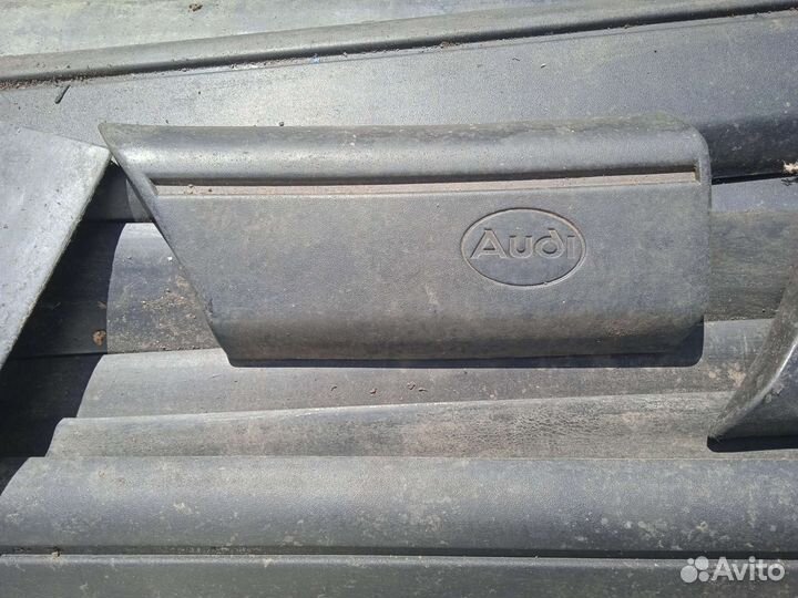 Молдинги Audi b3