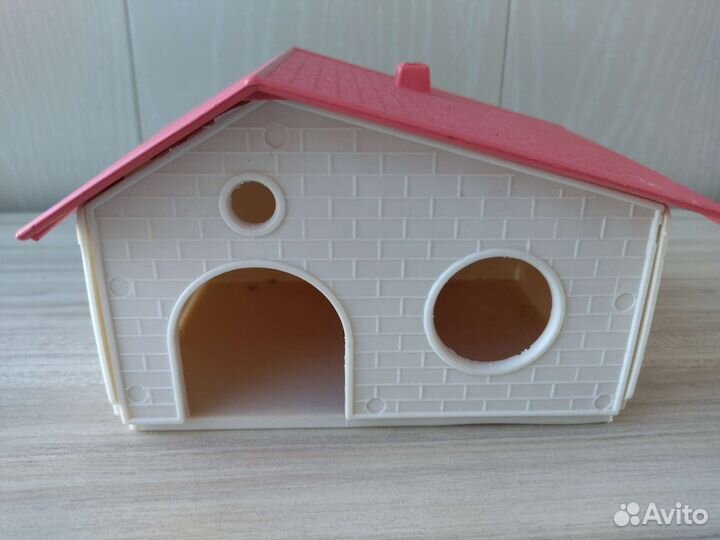 Домик для хомяка и опилки