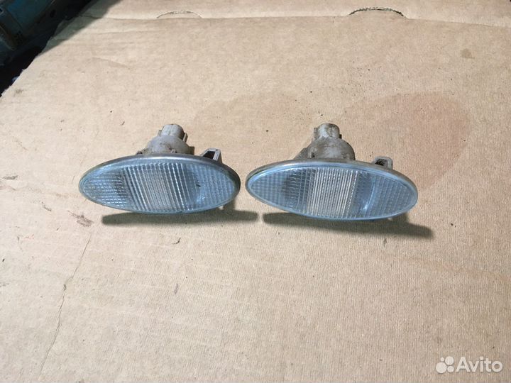 Поворотник Lancer 9