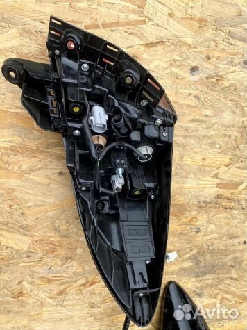 Toyota C-HR фонарь задний правый (2016-2023)