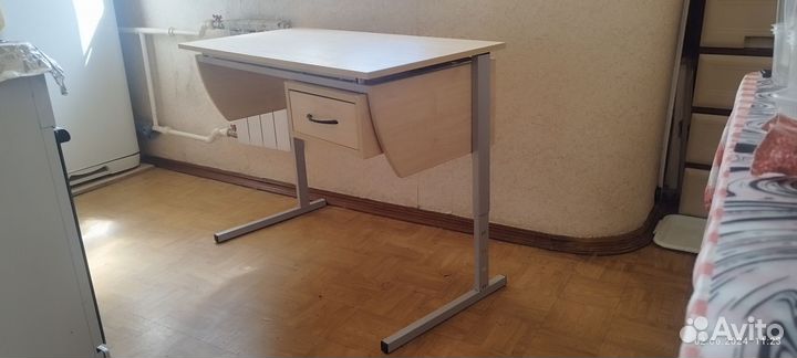 Продам парту,осанка-мини''