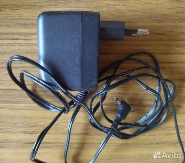 Зарядное устройство для телефона Моторола