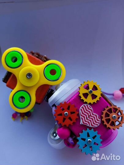 Развивающая игрушка бизикубик