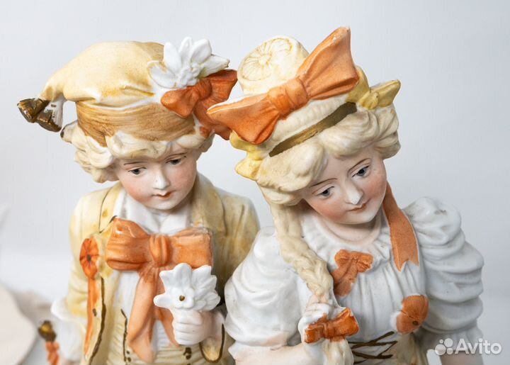 Статуэтка Дама и кавалер Хойбах, Германия, антик