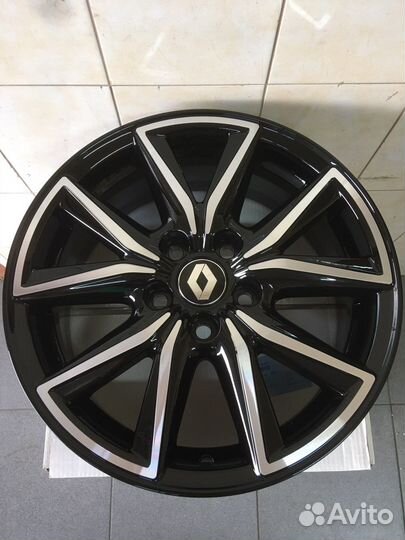 Продаю диски