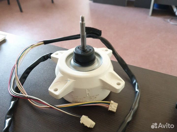 Двигатель вентилятора наружного блока rc0j50