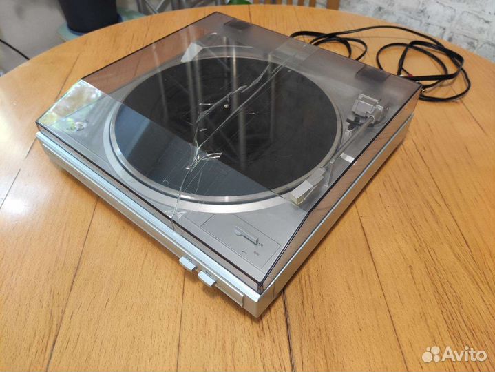 Проигрыватель винила Denon DP-297