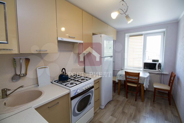 4-к. квартира, 87 м², 4/9 эт.