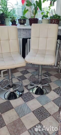 Барный стул