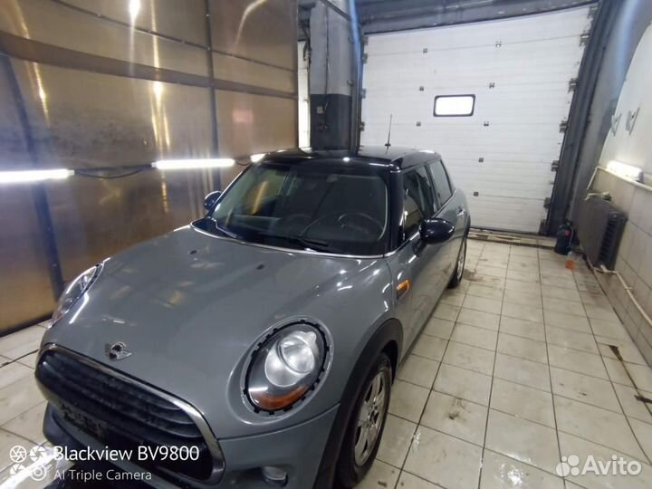 MINI Cooper 1.5 AT, 2018, битый, 90 000 км