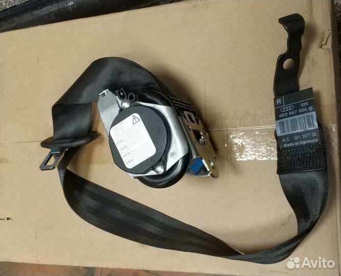 Ремень безопасности задний правый Audi A8 (D3)