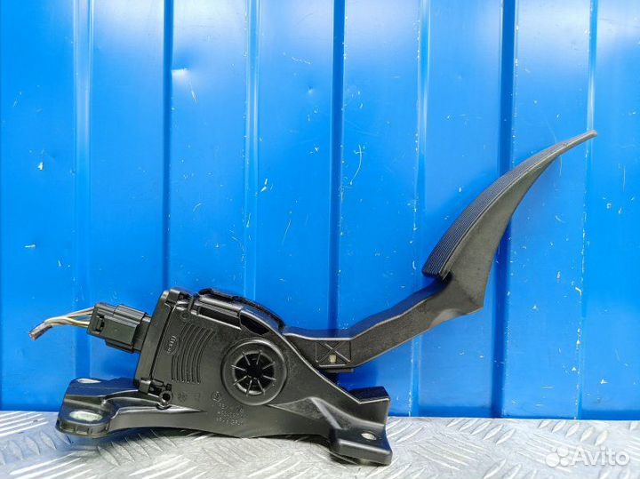 Педаль газа Jeep Grand Cherokee WK2 3.0 EXF 2011