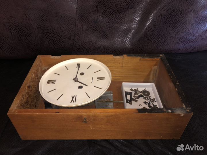 Настенные часы Янтарь СССР