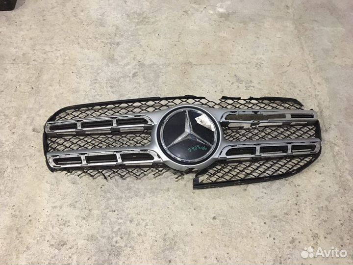 Решетка радиатора поврежденная Mercedes GLS X167