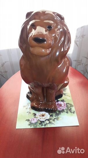 Копилка лев