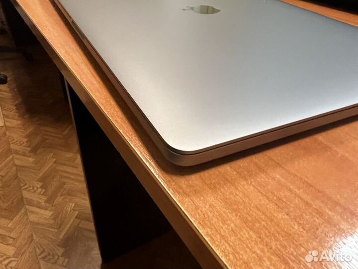 Apple MacBook Pro 16 2019 i9 16Gb DDR