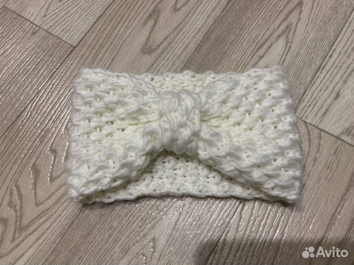 Повязка на голову вязаная