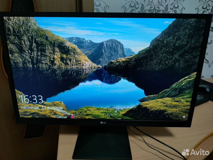 Монитор LG 27