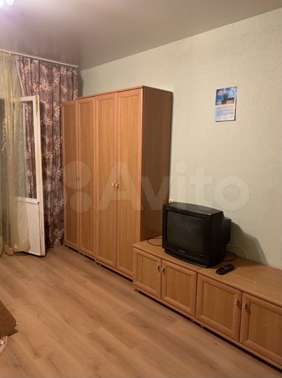 1-к. квартира, 42 м², 1/12 эт.