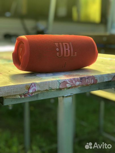 Колонка JBL charge 5
