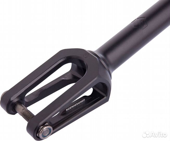 Вилка striker Lux IHC Black Kra21