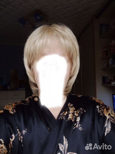 Парик блонд короткий