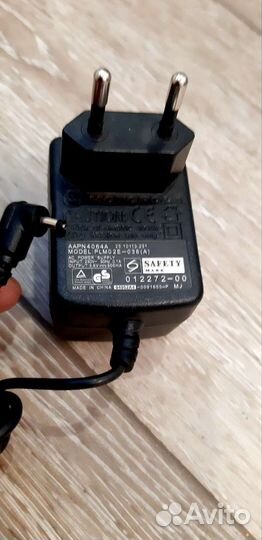 Зарядные устройства для приставки, роутера, кпк