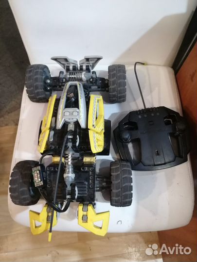 Машина на радиоуправлении для дрифта