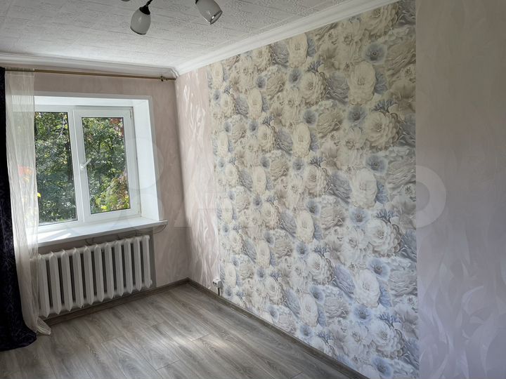 2-к. квартира, 50 м², 3/3 эт.