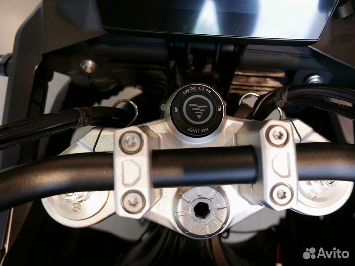 Мотоцикл voge DS900X