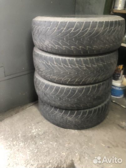 Federal Couragia S/U 215/70 R16