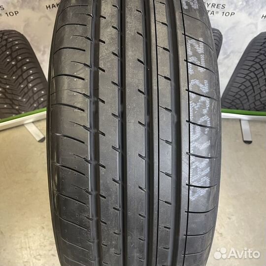 Yokohama BluEarth-XT AE61A 225/60 R16 98V