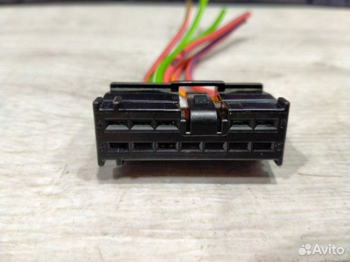 Разъем (фишка) Bmw 525I E61 N52B25 05/2006