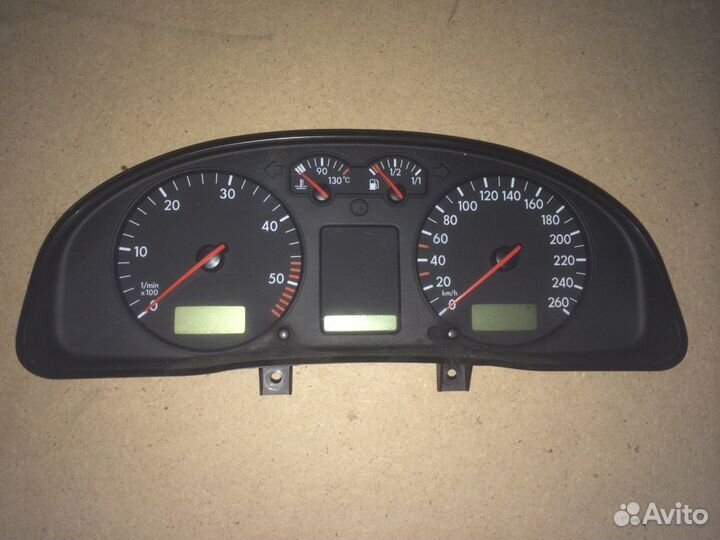 Щиток приборов Volkswagen passat b5 1.9TDI
