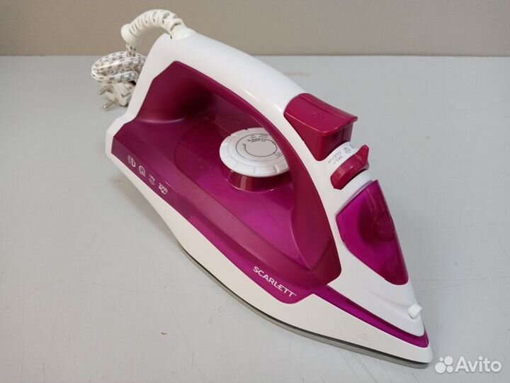 Утюг Scarlett SC-SI30K25