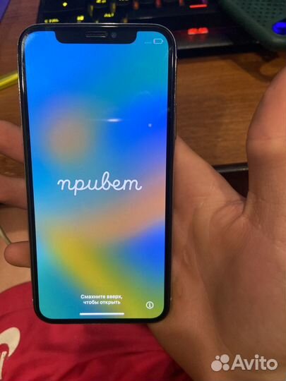 iPhone X, 64 ГБ