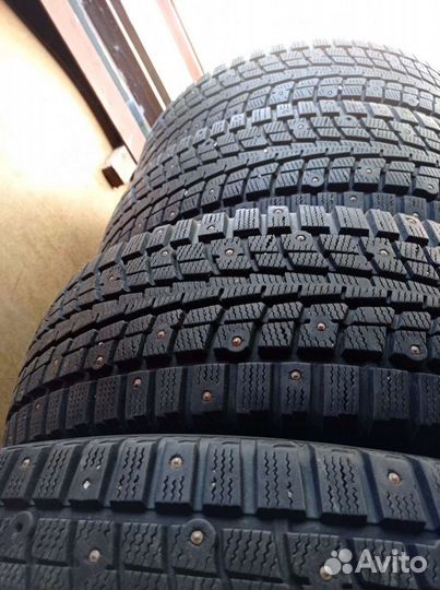 Dunlop SP Winter Ice 01 225/65 R17