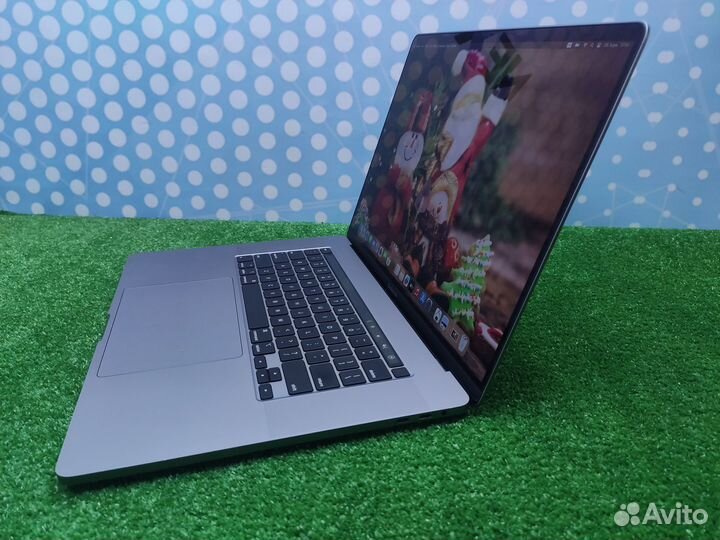 MacBook Pro 16