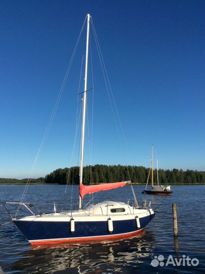 Яхта парусная