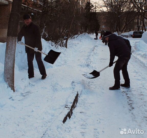 Ручная чистка снега