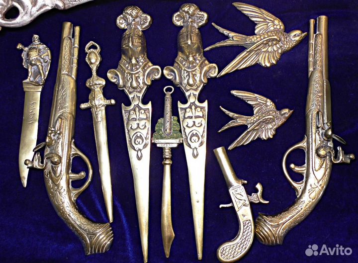 Настенный декор.Рыцари.Ласточки.Латунь.Англия