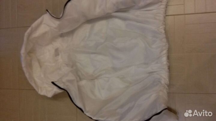 Куртка женская новая 46 48